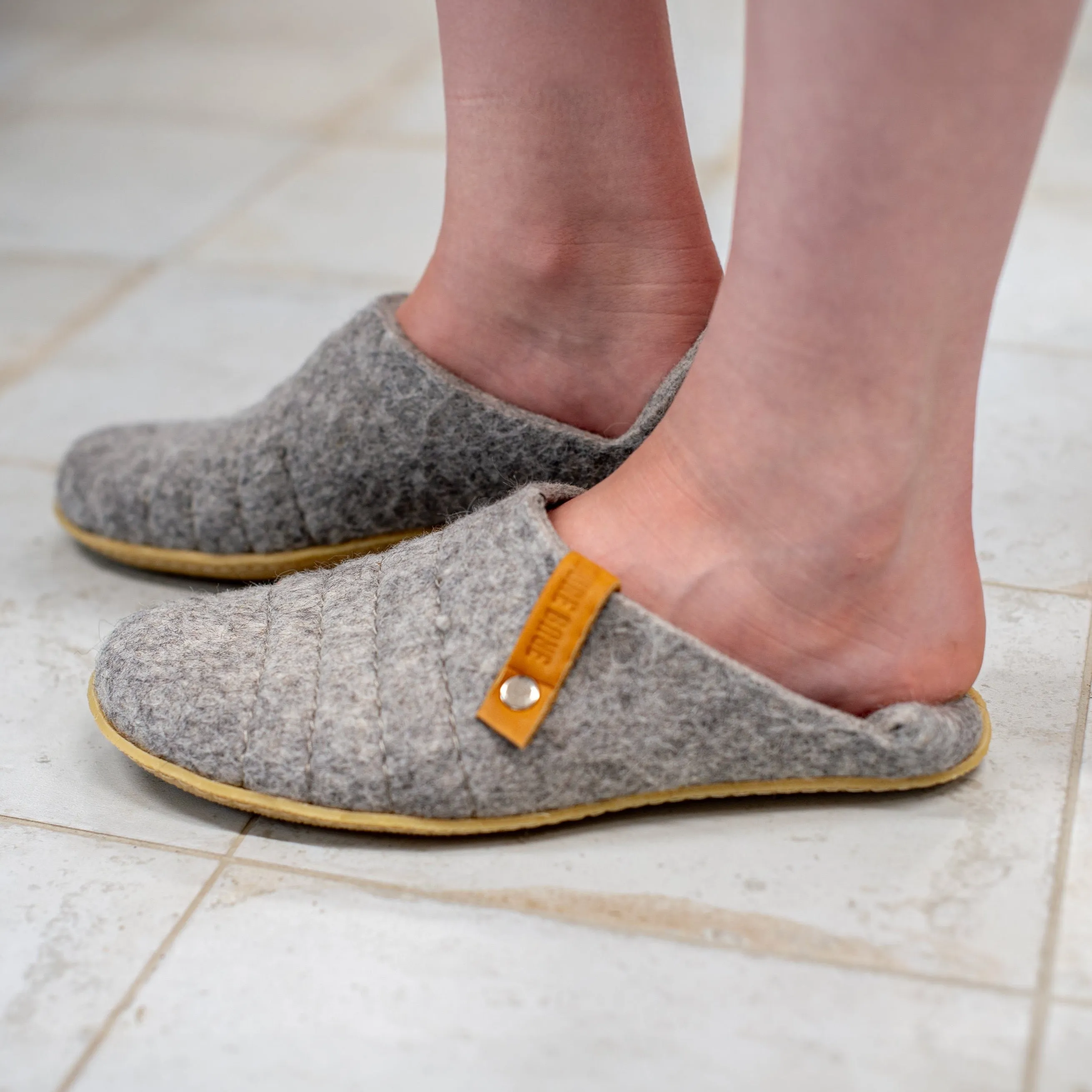 Convertible Slip-On to Slippers COCOON