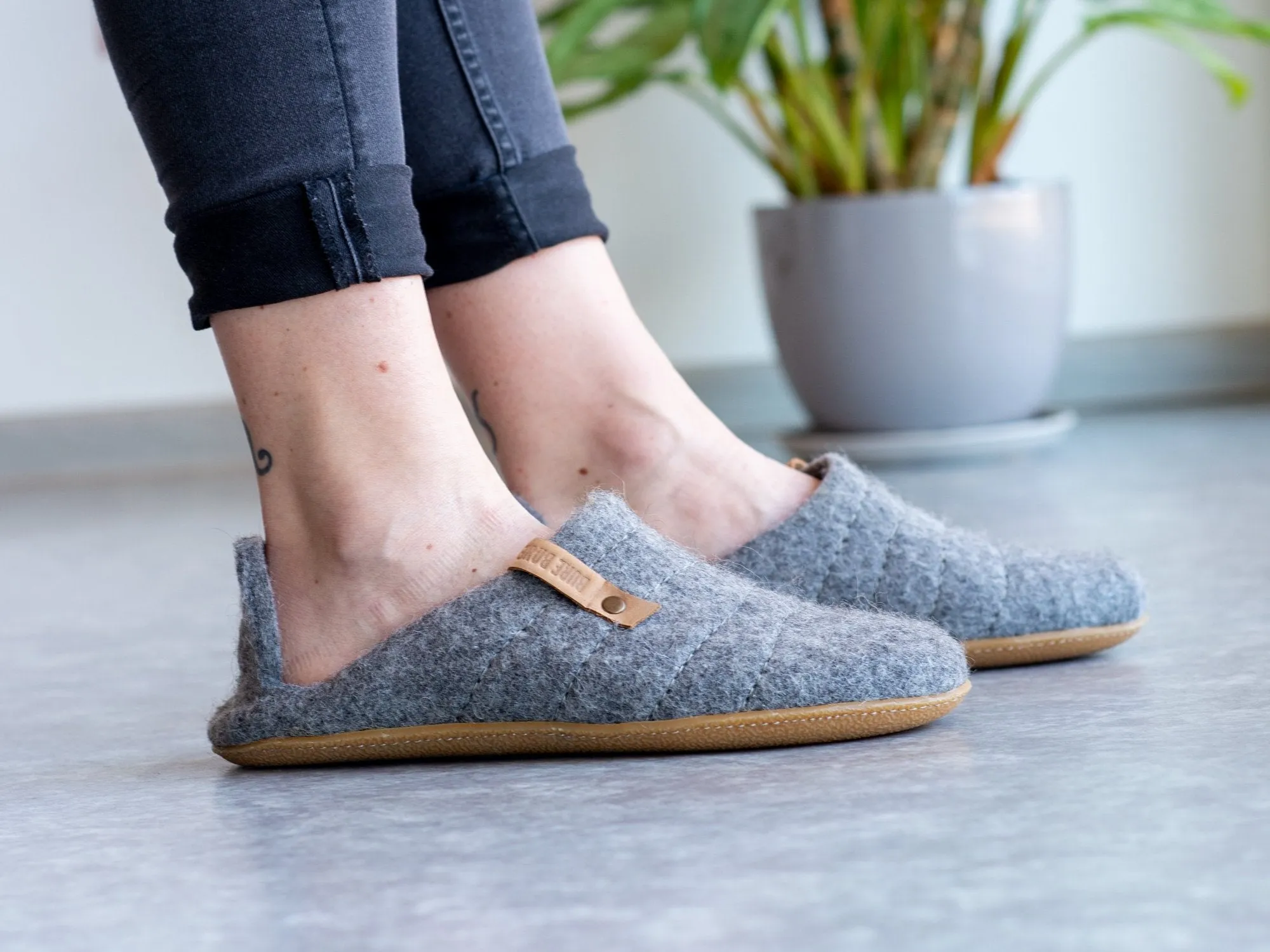Convertible Slip-On to Slippers COCOON