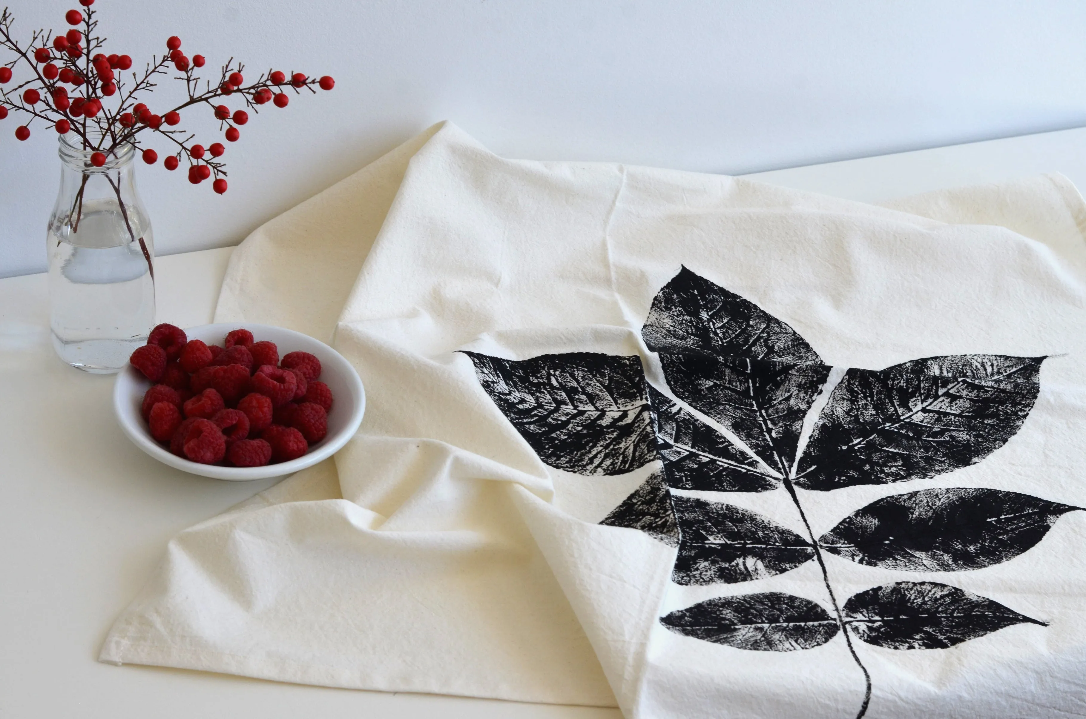Unbleached 100% Cotton Hickory Leaf Tea Towel in Natural