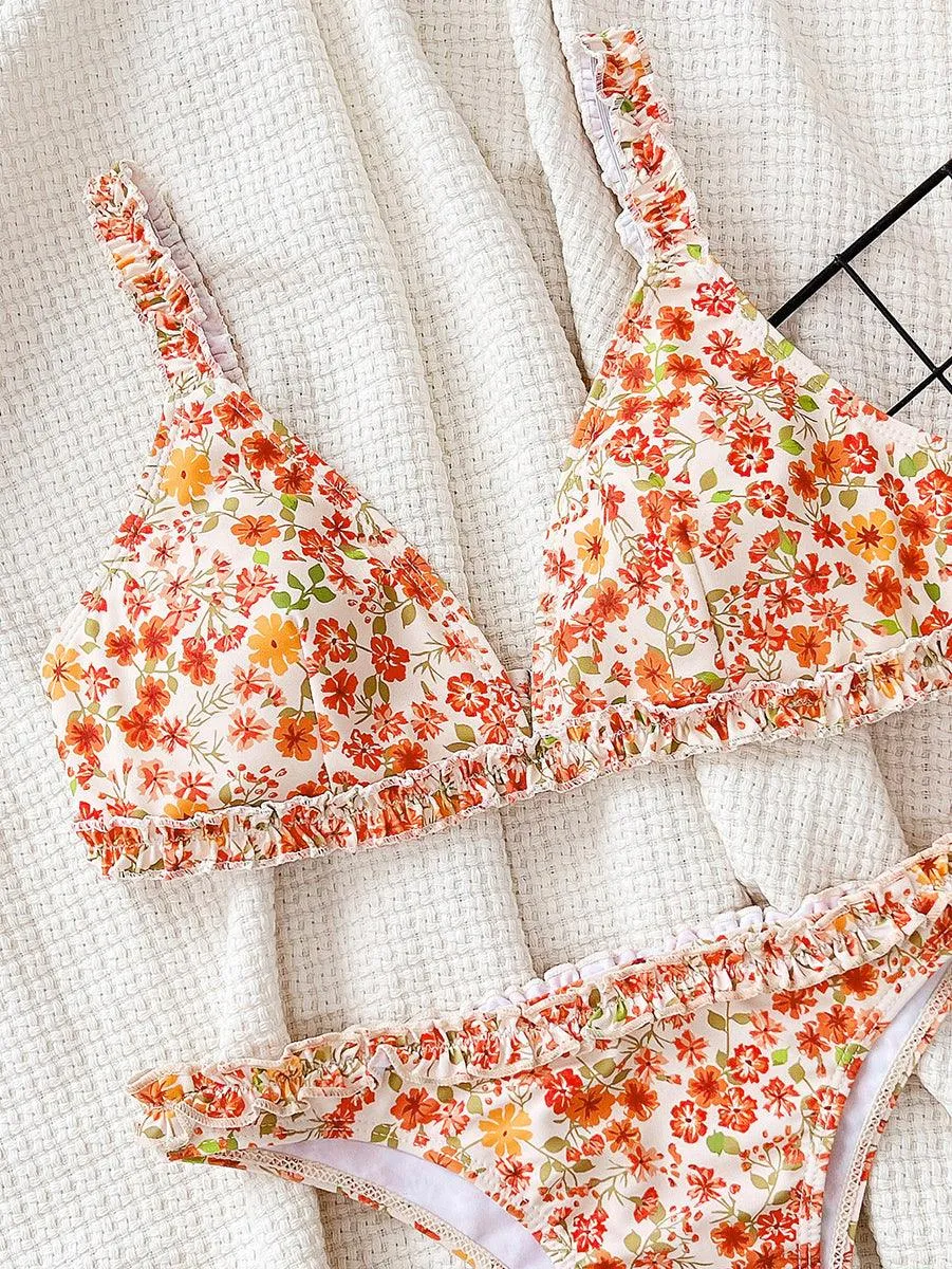 Women's Sexy Chrysanthemum Bikini Set - Floral Beachwear
